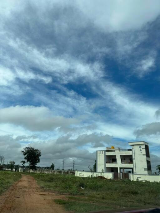 Krishna Homes Bangalore Esterno foto